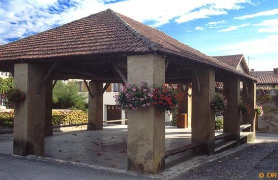 Gite, Jacuzzi & Vin Au Grenier De Madiran Exterior foto